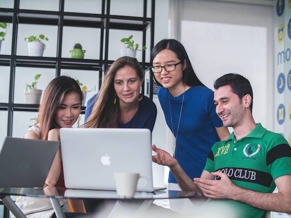 Comment choisir le bon programme de formation en ligne en informatique